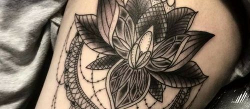 tatuaje flor de loto